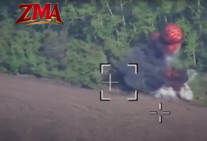 Theo binh sĩ Ukraine, mục tiêu đầu tiên, xe tăng T-72BV, đã bị phá hủy gần như ngay lập tức. Ảnh: @Trung đoàn Tấn công Độc lập 224.