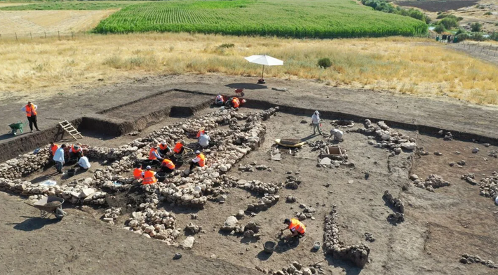 Tại địa điểm khảo cổ São Luís ở Brazil, các chuyên gia đến từ Đại học Çanakkale Onsekiz Mart bất ngờ tìm thấy quần thể chôn cất cổ xưa kỳ lạ. Ảnh: @Buket Çağlayan.