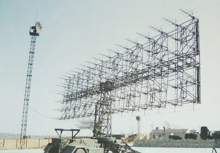 Việc hai radar bị tiêu diệt trong vòng 48 giờ khiến chuỗi “tìm - khóa - bắn” của Nga bị đứt gãy. Không còn dữ liệu từ Nebo-SVU, các khẩu đội Buk buộc phải dựa vào radar tầm ngắn, kéo dài thời gian phản ứng và tạo ra khoảng trống chết người trong vùng phủ sóng phòng không.
