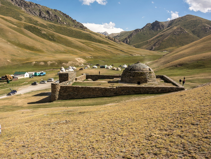 Những thanh kiếm như vậy cực kỳ hiếm không chỉ ở Kyrgyzstan mà còn trên khắp Trung Á. Ảnh: @Turmush.