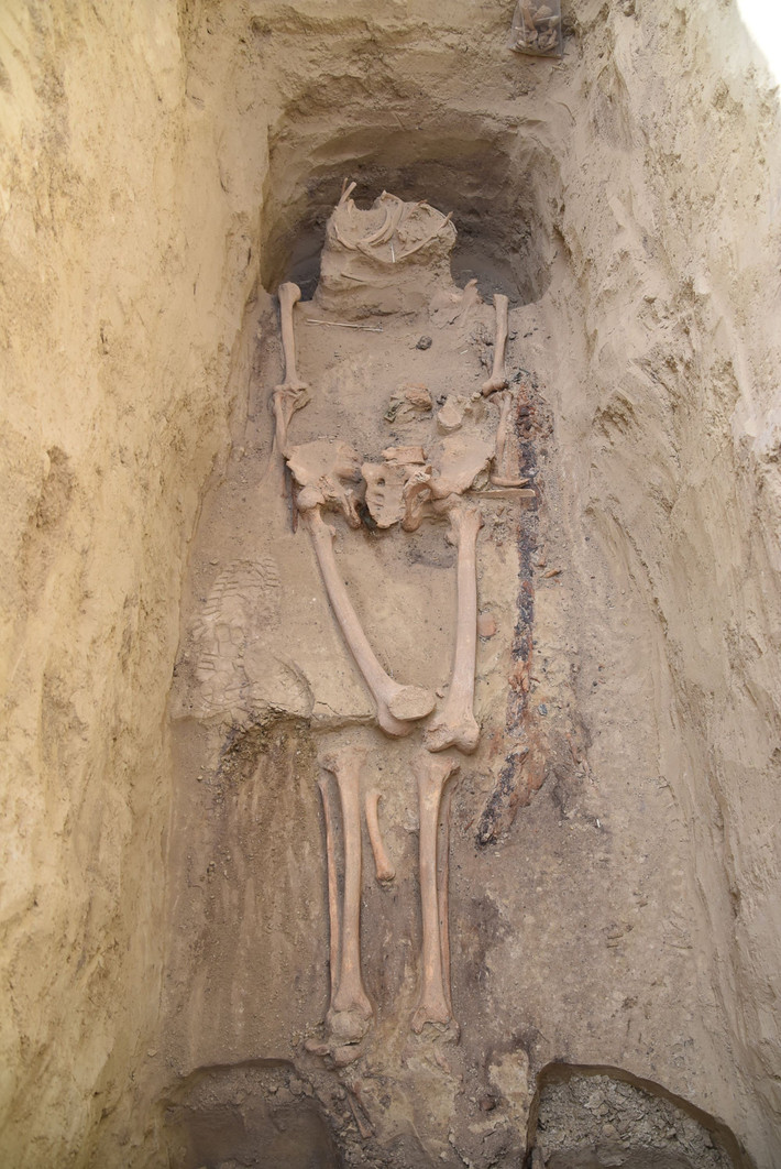 Đó là một ngôi mộ cổ có niên đại khoảng từ năm năm 670- năm 690 Sau Công Nguyên, và nó đã bị hư hại một phần trong thời cổ đại. Ảnh: @Bảo tàng Szent István Király.