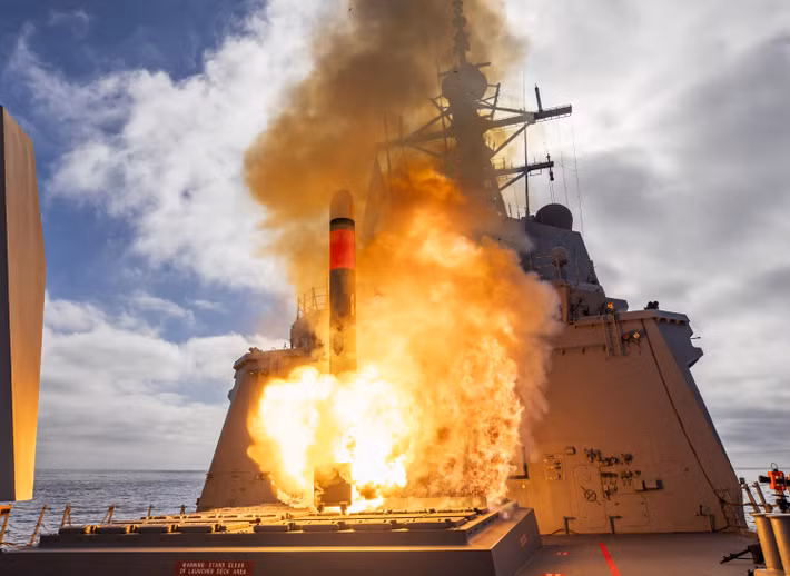 Ước tính trước chiến dịch, Mỹ sở hữu khoảng 3.000-4.500 tên lửa Tomahawk. Tuy nhiên, với tốc độ sử dụng hiện nay, con số này đang bị bào mòn nhanh chóng.