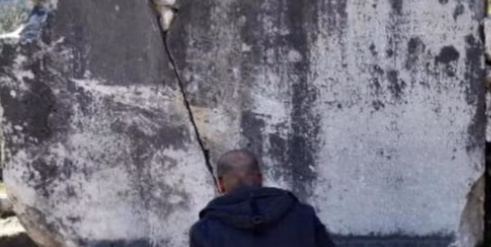 Giáo sư Tiến sĩ Bilal Söğüt nói: "Tất cả các sản phẩm và dịch vụ được bán ở đây trong thời kỳ La Mã đều có giá”. Ảnh: @Bilal Söğüt.