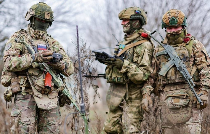 Tình thế này đẩy Tổng tư lệnh Lực lượng vũ trang Ukraine Oleksandr Syrsky cùng các tướng lĩnh của ông vào trạng thái căng thẳng cao độ. Mỗi quyết định điều quân đều tiềm ẩn rủi ro lớn, bởi chỉ một sai lầm cũng có thể dẫn tới việc mất thêm lãnh thổ hoặc làm suy giảm đáng kể năng lực phòng thủ tổng thể.