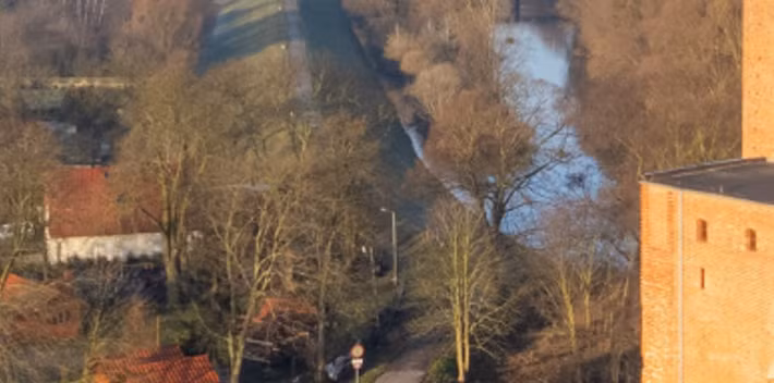 Từ hào nước của Lâu đài Kolno ở Ba Lan, các chuyên gia đến từ trường Đại học Wrocław bất ngờ tìm thấy một cổ vật quý giá. Ảnh: @Đại học Wrocław.