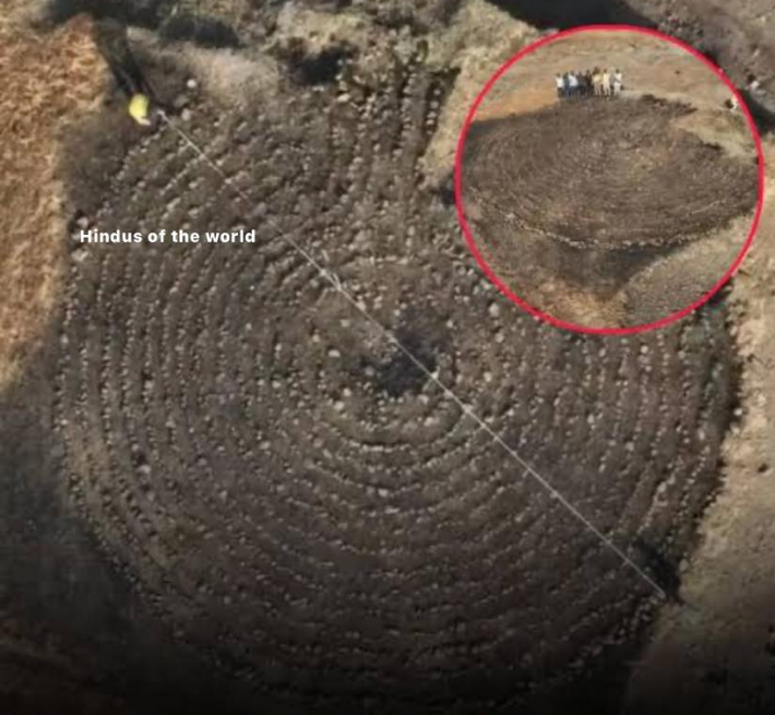 Theo các chuyên gia, mê cung này có thể đóng vai trò là một cột mốc định hướng cho các thương nhân La Mã di chuyển vào sâu trong đất liền từ bờ biển phía tây Ấn Độ hướng tới các trung tâm thương mại lớn. Ảnh: @Deccan College.