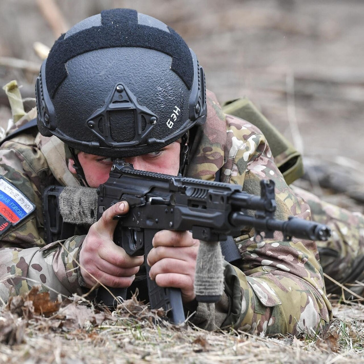 Theo thông tin đăng tải trên tờ TopWar, ngày 04/1, Quân đội Nga tuyên bố đã kiểm soát hoàn toàn làng Podoli (Podoly), một khu định cư rộng lớn ở phía đông nam thành phố Kupyansk, vùng Kharkiv. Diễn biến này được xem là bước tiến quan trọng của Moscow, trong chiến dịch tấn công liên tục dọc gần như toàn bộ chiến tuyến phía đông Ukraine.