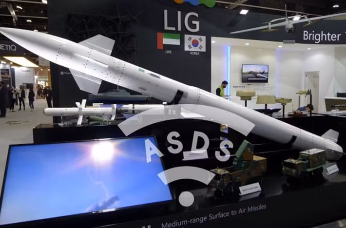 Dự kiến ​​tên lửa này sẽ được tích hợp với KF-21 Boramae, một máy bay chiến đấu đa năng thế hệ 4.5 do Tập đoàn Công nghiệp Hàng không Vũ trụ Hàn Quốc (KAI) phát triển. Ảnh: @MilitaryLeak.