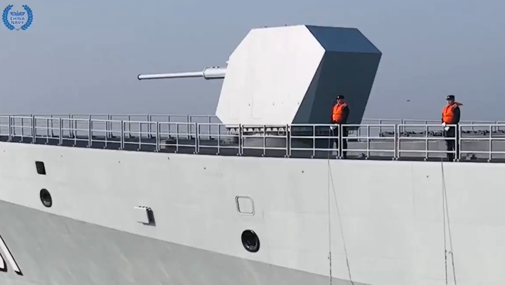 Về vấn đề này, màn trình diễn của tàu khu trục Type 055 dựa trên một quy trình có hệ thống bao gồm phân tích trước khu vực tác chiến, tính toán chính xác trước khi tiếp xúc, kiểm soát chặt chẽ trong suốt cuộc tập trận và đánh giá chi tiết sau cuộc tập trận. Ảnh: @China_Navy.