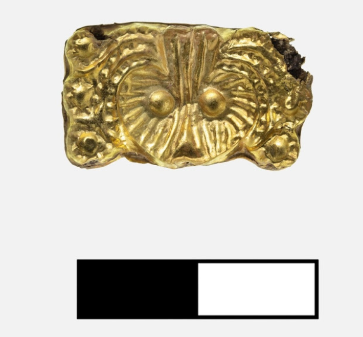 Bộ Văn hóa Hy Lạp cho biết, mái vòm của lăng mộ hoàng gia đã bị sập vào thời cổ đại và chứa quá nhiều gạch vụn nên bọn cướp cổ vật không thể lấy cắp được. Ảnh: @Đại học Cincinnati.