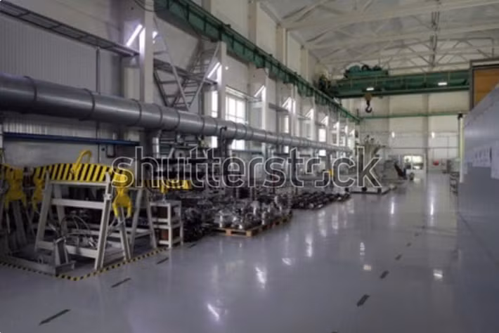 Các cuộc không kích trước đó được cho là đã nhằm vào nhiều nhà máy hóa chất, cơ khí và viện nghiên cứu quốc phòng tại Pavlograd và Shostka.