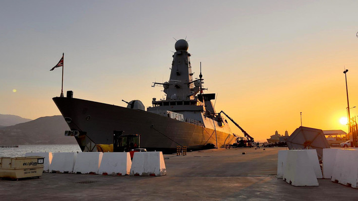 Khi đó, thay vì là lá chắn bảo vệ các căn cứ quân sự của Anh, HMS Duncan có thể phải đối mặt với những thách thức mà chính hệ thống phòng thủ của nó chưa chắc đã đủ khả năng đối phó.