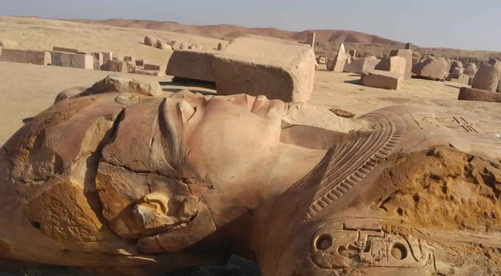 Vua Shoshenq III được chôn cất tại San el-Hagar, nghĩa trang hoàng gia ở thành phố Tanis cổ. Tuy nhiên, những khám phá khảo cổ gần đây đã đặt ra những câu hỏi mới về nghi lễ chôn cất cuối cùng của ông. Ảnh: @Đại học Sorbonne.