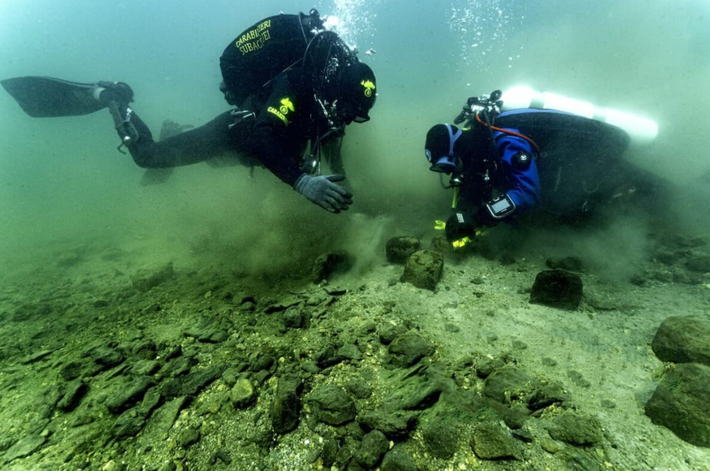 Gần đây, các chuyên gia đến từ Bảo Tàng Quốc Gia Ý tiếp tục tìm thấy tàn tích của một ngôi làng biệt lập khác nằm dưới đáy Hồ Mezzano này. Ảnh: @Bảo Tàng Quốc Gia Ý.