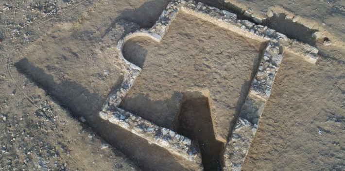 Theo chuyên gia Shahar Zur, giám đốc Đơn vị Khai quật trực thuộc Cơ quan Cổ vật Israel, đây là một nhà thờ Hồi giáo nông thôn có niên đại từ thế kỷ thứ 7 hoặc 8 Sau Công Nguyên. Ảnh: @Cơ quan Cổ vật Israel.