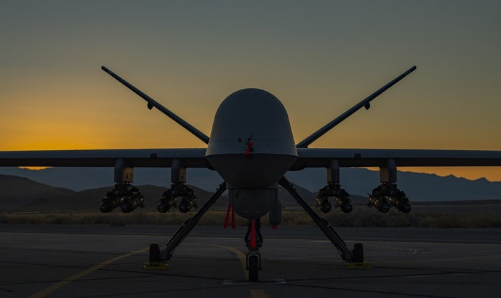 Cuối cùng, cho dù vật thể trong video là UAV Houthi hay một vật thể bay khó lý giải, điều rõ ràng là Mỹ đang tận dụng tối đa MQ-9 Reaper. Việc thử nghiệm Hellfire trong phòng không không chỉ mang tính ứng biến chiến thuật, mà còn mở ra hướng phát triển mới cho chiến tranh không người lái - nơi mỗi nền tảng UAV có thể vừa tấn công, vừa phòng thủ trên bầu trời.