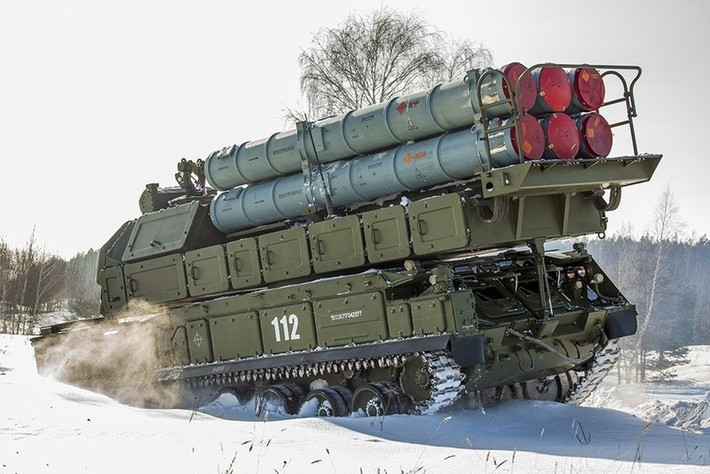 Về mặt chiến lược, đây là đòn đánh mở đường cho UAV và tên lửa hành trình Ukraine xuyên sâu vào bán đảo Crimea, nơi Nga tập trung hậu cần và cơ sở chỉ huy. Mỗi radar bị loại bỏ tạo ra “cửa sổ” tạm thời trong phòng không - đủ để các đòn đánh kế tiếp luồn qua.