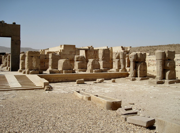 Tại Abydos ở miền nam Ai Cập, thủ đô lịch sử của Vương quốc Ai Cập cổ đại (khoảng năm 2.686-2.181 Trước Công Nguyên), Pharaoh Ramses II đã cho xây dựng một đền thờ gắn liền với tên ông ấy. Nó được gọi là Đền thờ Pharaoh Ramses II. Ảnh: @Bộ Du Lịch Và Di Tích Lịch Sử Ai Cập.