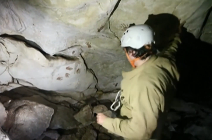 Gần đây, khi tiến hành khai quật trong một hang động trên bán đảo Yucatan của Mexico, các chuyên gia đến từ Bảo Tàng Quốc Gia Mexico bất ngờ tìm thấy hàng loạt dấu tích lạ. Ảnh: @Bảo Tàng Quốc Gia Mexico.