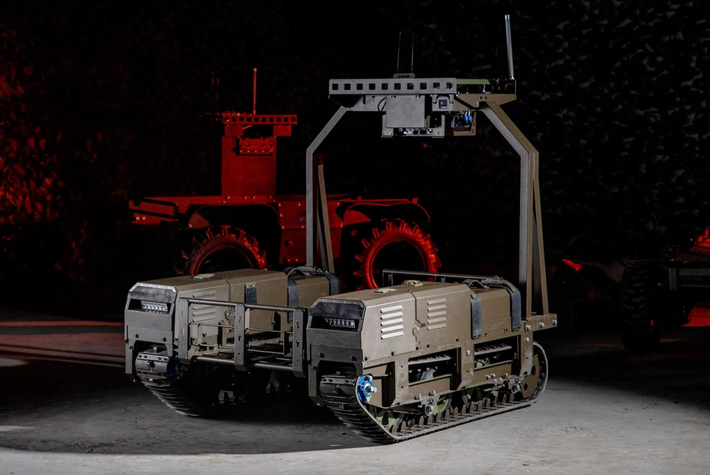 Với hai pin, Robot chiến trường NUMO có thể thực hiện nhiệm vụ trên quãng đường hơn 25 km, và có thể kéo dài tới 45 km với bốn mô-đun pin phụ trợ. Ảnh: @Tank Bureau.