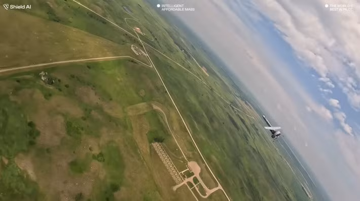 Tuy nhiên, bất chấp sự hiện diện của V-BAT tại Ukraine, quân đội Ukraine khó có thể nhận được các tên lửa L-MDM mới. Vấn đề là chúng sẽ được sản xuất tại Hàn Quốc, nơi mà mặc dù không có hạn chế pháp lý nào đối với việc cung cấp vũ khí như vậy, nhưng lại không mấy sẵn lòng cung cấp cho Ukraine, ngay cả khi Kyiv yêu cầu mua chúng. Ảnh: @Shield AI.