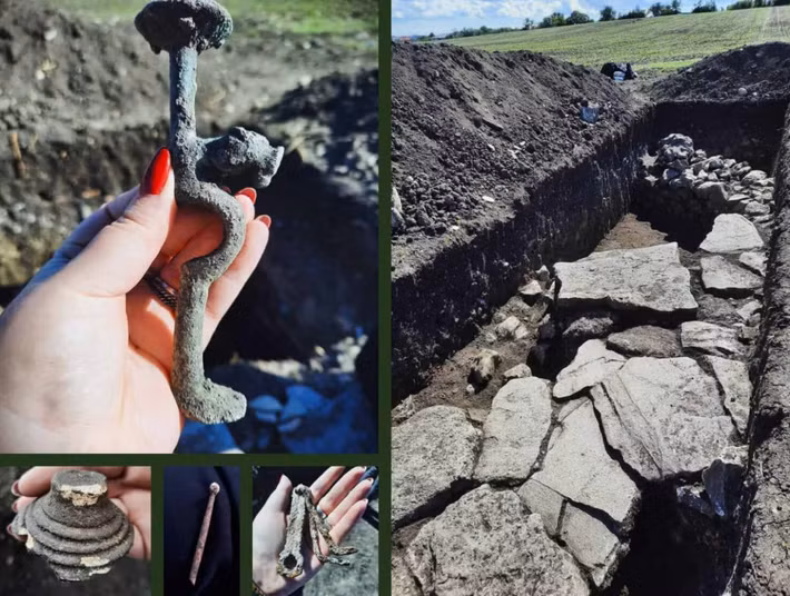 Ngoài chiếc hộp bằng đồng, cuộc khai quật còn tìm thấy một bộ sưu tập hiện vật phong phú, gồm đồ trang sức bằng đồng, hạt thủy tinh và một chiếc nhẫn bằng đồng, cũng như trâm cài tóc bằng xương, phụ kiện thắt lưng với họa tiết hình thú. Ảnh: @Đại học Babeș-Bolya.