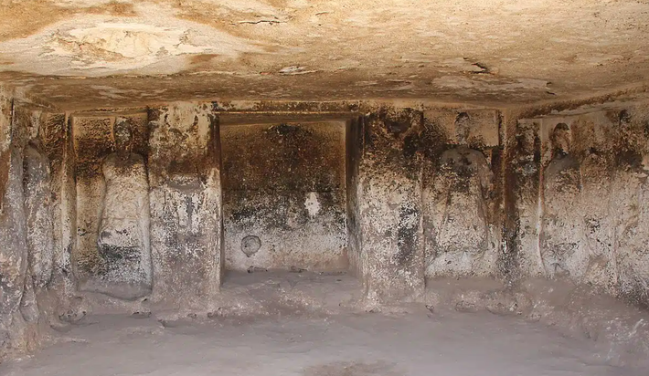 Địa điểm này có thể đóng vai trò kép — vừa hành chính vừa nghi lễ — được tích hợp vào các nghi thức thờ cúng mặt trăng rộng lớn hơn. Ảnh: @Tiến sĩ Süheyla İrem Mutlu.