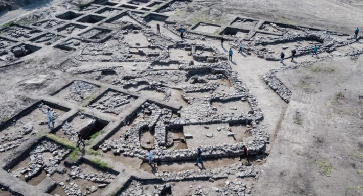 Nó cũng là nơi sinh sống của khoảng 6.000 cư dân cách đây 5.000 năm trước. Ảnh: @Cơ Quan Cổ Vật Israel.