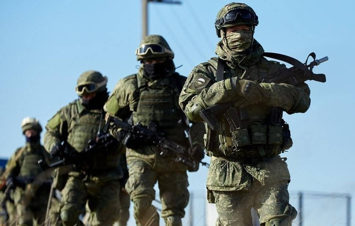 Moscow nhiều lần cáo buộc các đơn vị quân nhân nước ngoài tham gia trực tiếp trong hàng ngũ Ukraine. Việc tuyên bố đã “đánh bại” Quân đoàn nước ngoài, theo phía Nga, nhằm chứng minh hiệu quả chiến thuật và khẳng định ưu thế hỏa lực tại mặt trận Donbass.