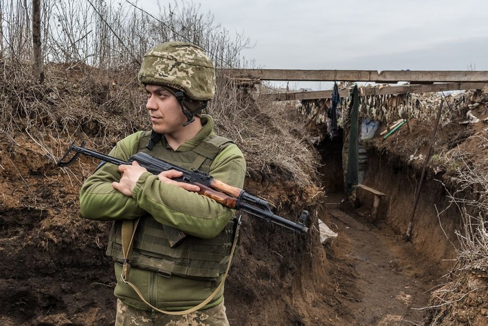 “Tình hình vô cùng căng thẳng, một phần thành phố đã bị quân Nga xâm nhập”, Denys, một phi công điều khiển UAV Ukraine chia sẻ với tờ The New York Times. “Họ liên tục đưa thêm quân, cố gắng bao vây hoàn toàn thành phố. Giao tranh diễn ra khốc liệt mỗi khi 2 bên áp sát ”.