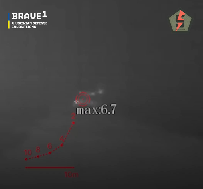 Gần đây, các binh sĩ thuộc Lữ đoàn xung kích độc lập số 5 của Ukraine đã thực hiện một nhiệm vụ độc đáo trên tiền tuyến, ngăn chặn nỗ lực đột phá của xe tăng Nga, bằng công nghệ được phát triển trong hệ sinh thái công nghệ quốc phòng đang phát triển nhanh chóng của Ukraine. Ảnh: @FedorovMykhailo.