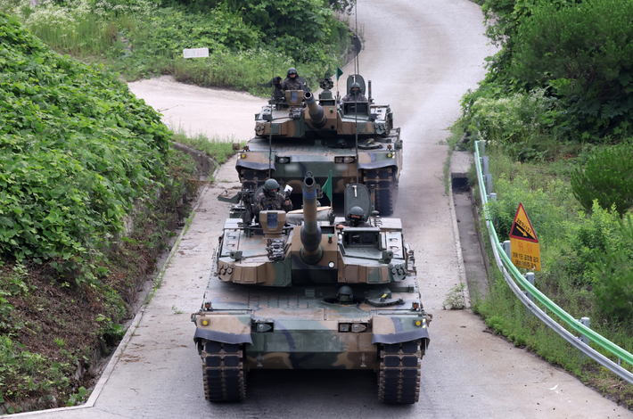 Hàn Quốc muốn có một nền tảng "sinh ra trong kỷ nguyên kỹ thuật số". Mục tiêu là tạo ra một chiếc Xe tăng K2 Black Panther có thể xử lý "chiến tranh lấy mạng làm trung tâm". Ảnh: @ militarnyi.