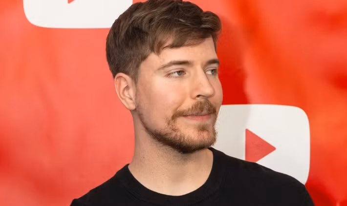 Giá trị tài sản ròng của MrBeast hiện tại ước tính khoảng 1 tỷ đô la. Người ta nói rằng, anh ấy kiếm được khoảng 50 triệu đô la mỗi tháng. Nhưng những con số khác cho thấy, anh ấy kiếm được nhiều hơn thế nữa. Ảnh: @ Entrepreneur.