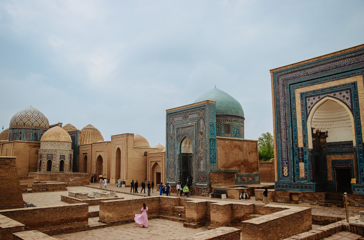 Khi tiến hành khai quật gần khu di tích khảo cổ Kafir Kale ở Samarkand của Uzbekistan, các chuyên gia đến từ Viện Hàn Lâm Khoa Học Uzbekistan bất ngờ tìm thấy một vật thể lạ. Ảnh: @Viện Hàn Lâm Khoa Học Uzbekistan.