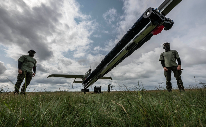 Máy bay không người lái Raybird bản nâng cấp của Ukraine sẽ hỗ trợ nhiều nhiệm vụ khác nhau, bao gồm giám sát tầm xa, trinh sát chiến thuật và thu thập thông tin tình báo điện tử, biến nó thành một phương tiện đa năng cho các hoạt động quân sự hiện đại. Ảnh: @Skyeton.