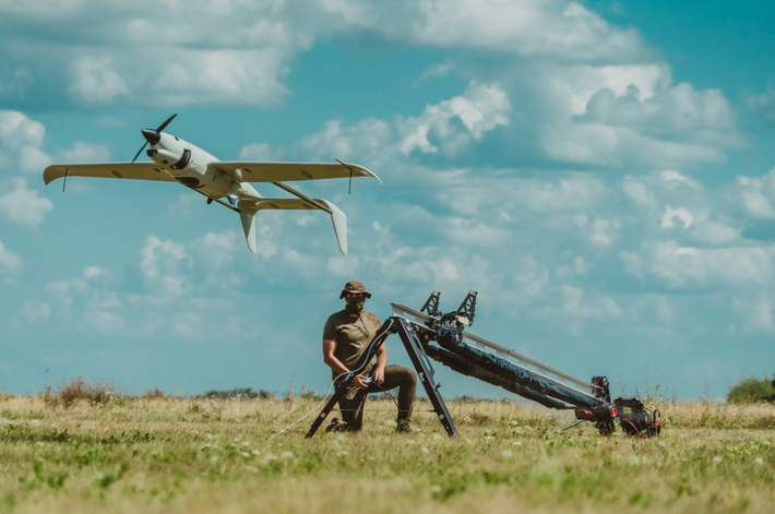 Những cải tiến này cho phép Raybird xử lý luồng dữ liệu cảm biến khổng lồ theo thời gian thực, cải thiện khả năng xác định, theo dõi và đánh giá các mối đe dọa với sự can thiệp tối thiểu của người vận hành. Ảnh: @Skyeton.