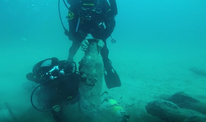 Mặc dù đã nằm dưới nước nhiều thế kỷ, nhưng cấu trúc và hàng hóa của con tàu vẫn còn nguyên vẹn một cách đáng kinh ngạc. Ảnh: @Ministero della Cultura.