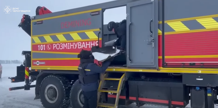 Mỗi nhiệm vụ như vậy đều đòi hỏi kế hoạch tỉ mỉ để tránh các vụ nổ thứ cấp hoặc gây hại cho các cộng đồng lân cận. Ảnh: @DEFENSEEXPRESS.