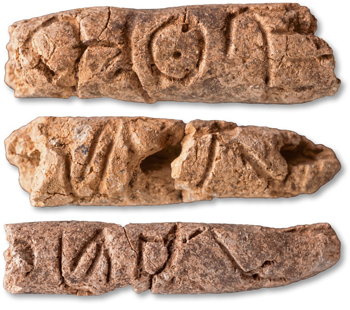 Điều này nghĩa là chữ viết này ra đời sớm hơn gần 500 năm so với bằng chứng được chấp nhận trước đây từ bảng chữ viết Proto-Sinaitic của Ai Cập cổ đại. Ảnh: @Elaine Sullivan.