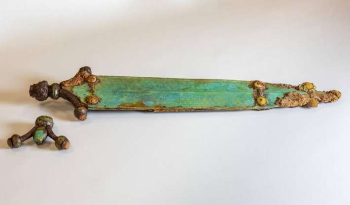 Các kỹ thuật thăm dò, phân tích khảo cổ học chuyên sâu bật mí nhiều hiện vật thú vị có trong ngôi mộ này. Ảnh: @Cơ quan Bảo vệ Di tích Bavaria.