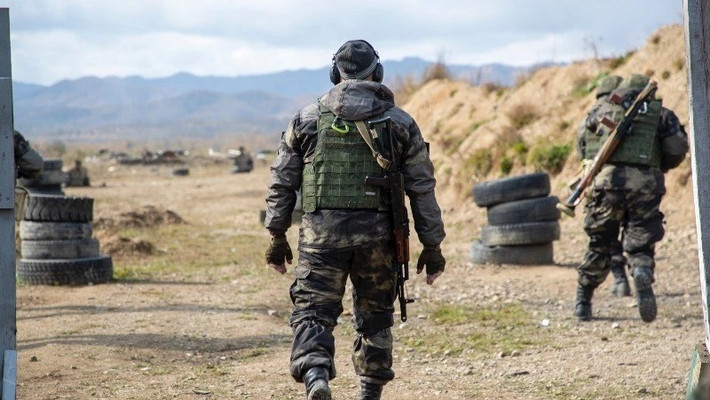 Theo giới quan sát quân sự, nhịp độ tấn công dồn dập cùng áp lực trên nhiều mặt trận cho thấy, Kiev đang đối mặt với tình trạng thiếu hụt lực lượng dự bị nghiêm trọng. Sự thiếu vắng quân bổ sung khiến các tuyến phòng thủ dễ bị quá tải, kéo theo nguy cơ sụp đổ dây chuyền ở một số khu vực trọng yếu.