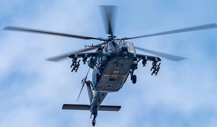 Về mặt hình thức, Z-20T có nét tương đồng với Sikorsky S-70 và UH-60 Black Hawk của Mỹ, những loại trực thăng chủ lực trong biên chế Quân đội Mỹ. Ảnh: @AVIC.