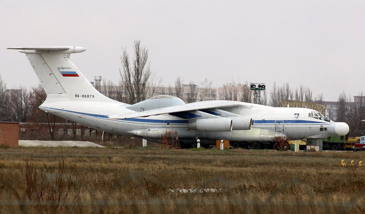 Máy bay A-60 1A2 được trang bị tia laser chiến đấu 1 MW ở phía sau thân máy bay, với phần thượng tầng trên nóc máy bay nằm giữa cánh và đuôi có cửa trượt đặc biệt để tia laser hoạt động. Để phát hiện và khóa mục tiêu, máy bay được trang bị radar đặt ở mũi. Ảnh: @жозефина бонапард.