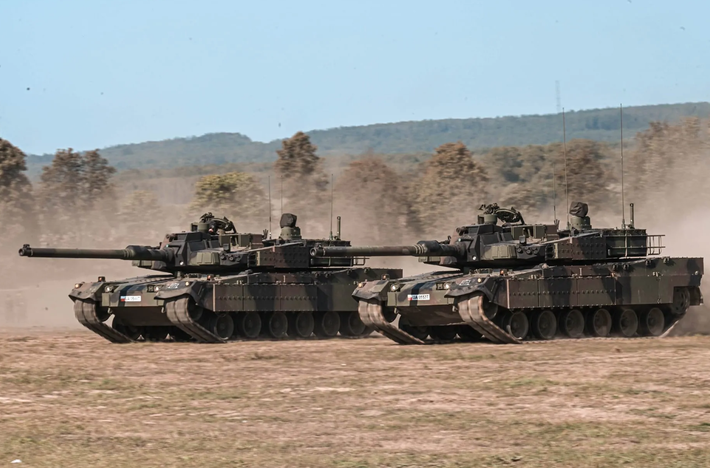Khi nói đến khả năng di chuyển và sống sót, K2 Black Panther có cách tiếp cận khá độc đáo so với những cỗ máy chiến đấu hạng nặng mà chúng ta thường thấy ở phương Tây. Ảnh: @ Korea JoongAng Daily.