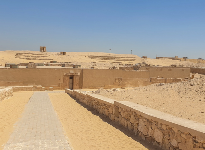 Nghĩa trang hoàng gia Dahshur cách Cairo, Ai Cập khoảng 35 km về phía nam. Ảnh: @Hội Đồng Cổ Vật Tối Cao Ai Cập.