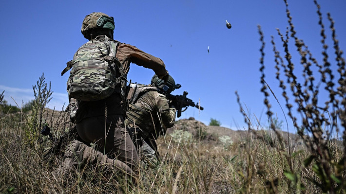 Với việc Krasnogorskoye thuộc quyền kiểm soát của Nga, bức tranh chiến trường Zaporizhzhia đang thay đổi nhanh chóng. Các nguồn tin từ Kiev thừa nhận áp lực khu vực này đang gia tăng, trong khi Moscow tuyên bố “đang tiến từng bước chắc chắn”.