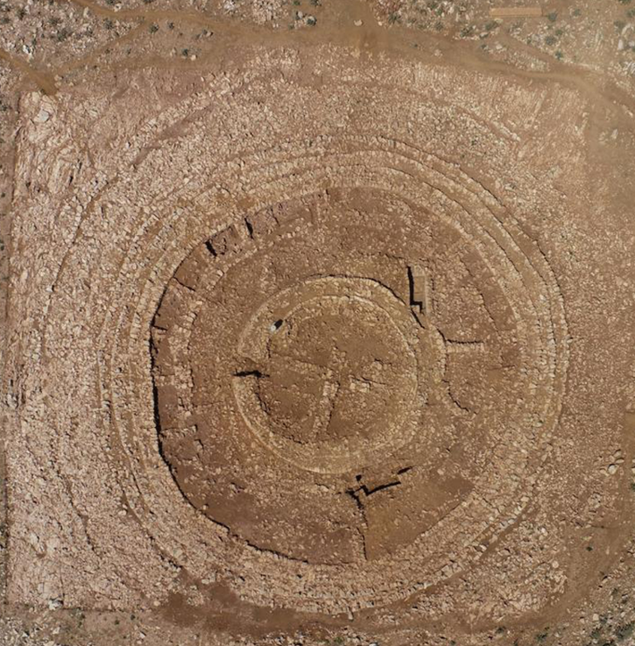 Các chuyên gia đến từ Bộ Văn hóa Hy Lạp tin rằng, kiến trúc mê cung này đã từng được sử dụng cho các nghi lễ cách đây 4.000 năm trước. Ảnh: @Bộ Văn hóa Hy Lạp.