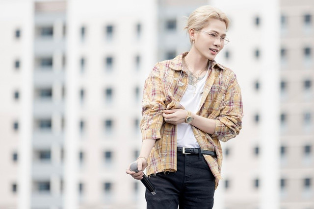 Jack gửi đơn khởi kiện, yêu cầu tòa án giải quyết 2 vấn đề. Đầu tiên, nam ca sĩ yêu cầu xác định bé (đã che tên) là con của anh. Thứ hai, Jack yêu cầu Thiên An không được ngăn cấm việc anh thực hiện trách nhiệm làm cha với bé (đã che tên). Kèm theo đơn khởi kiện, Jack đã nộp các tài liệu chứng cứ. Ảnh: FB Jack. an2.jpg