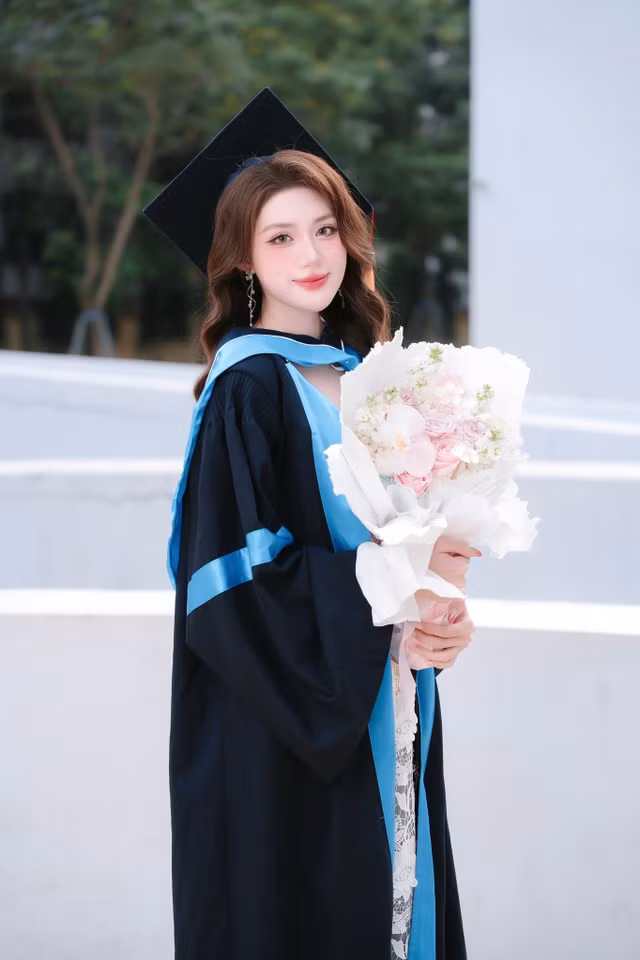oanh2.jpg