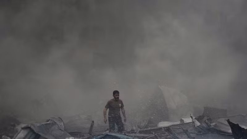 Israel không kích Lebanon, quan chức cấp cao Hezbollah thiệt mạng